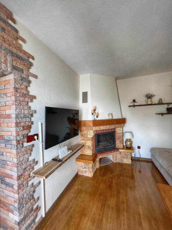 Apartmani Mia Palit Exterior foto